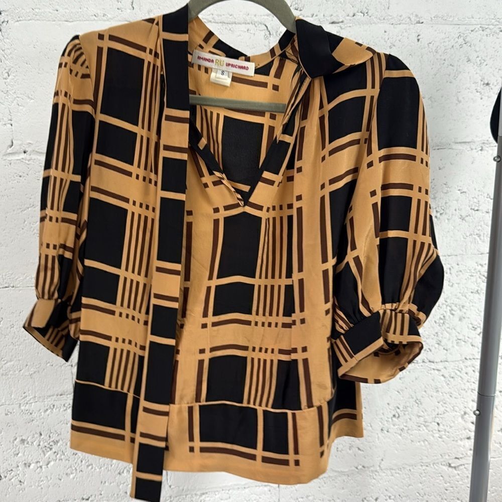 Amanda Uprichard's Crop T Shirt Top -Blouse w Tie Size Small